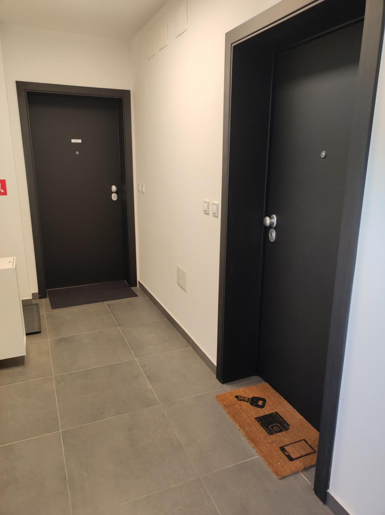 City East Apartment Zagreb With Private Parking Bagian luar foto