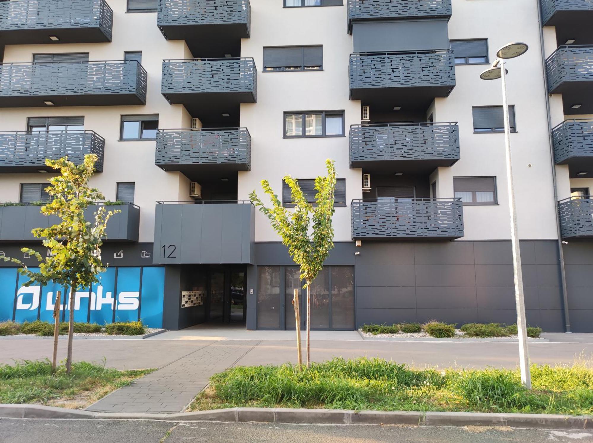 City East Apartment Zagreb With Private Parking Bagian luar foto