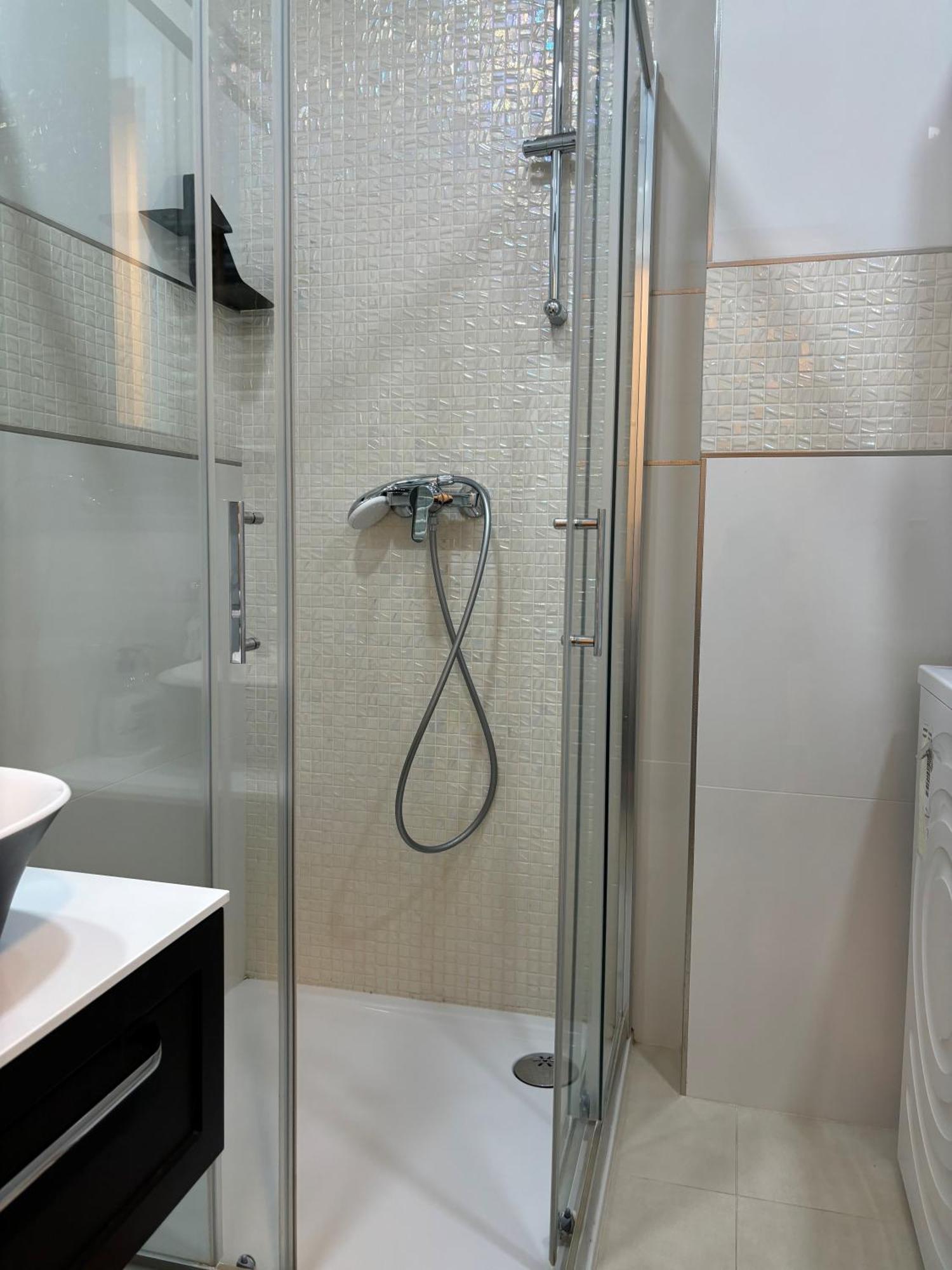 City East Apartment Zagreb With Private Parking Bagian luar foto