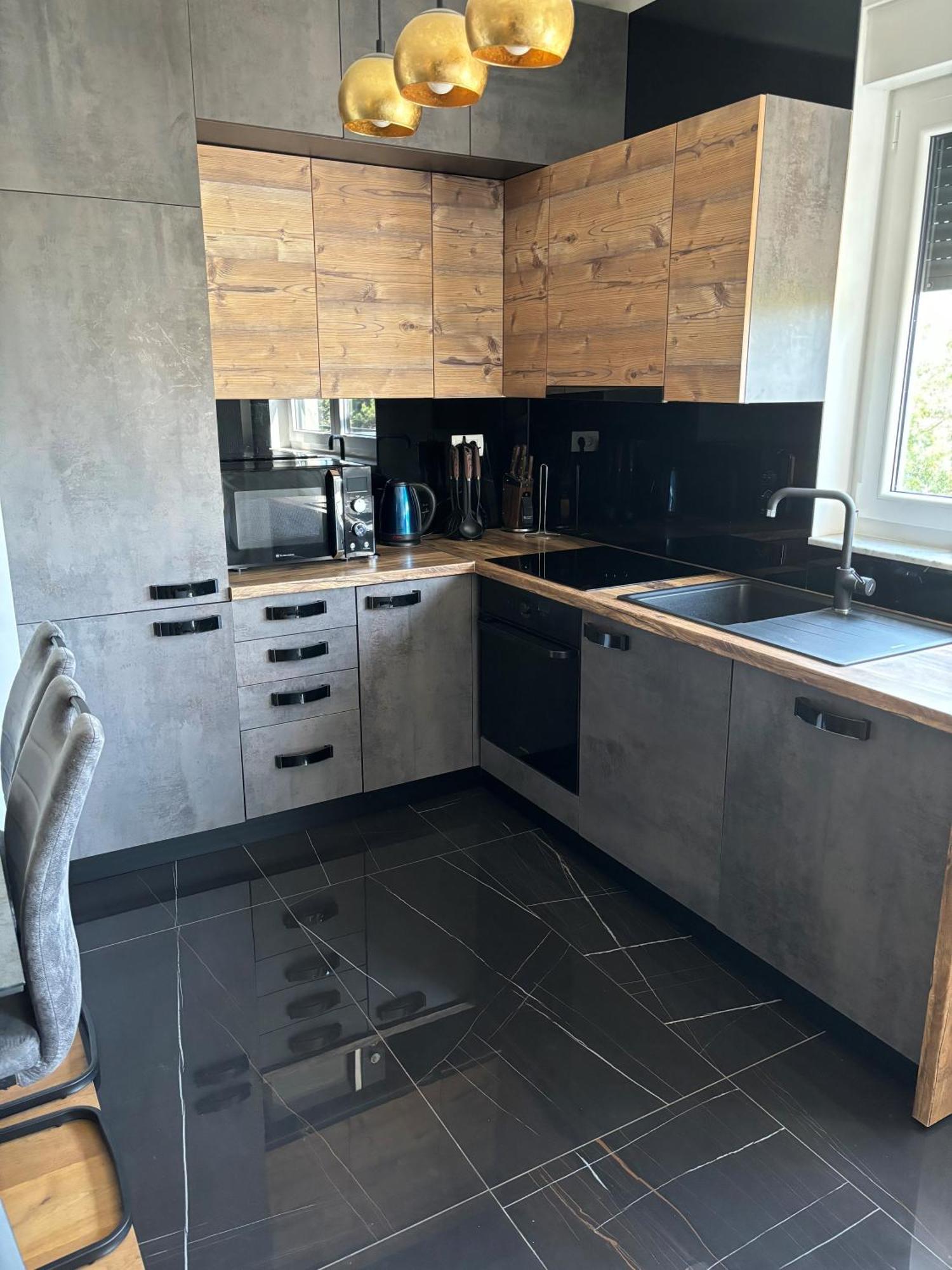 City East Apartment Zagreb With Private Parking Bagian luar foto