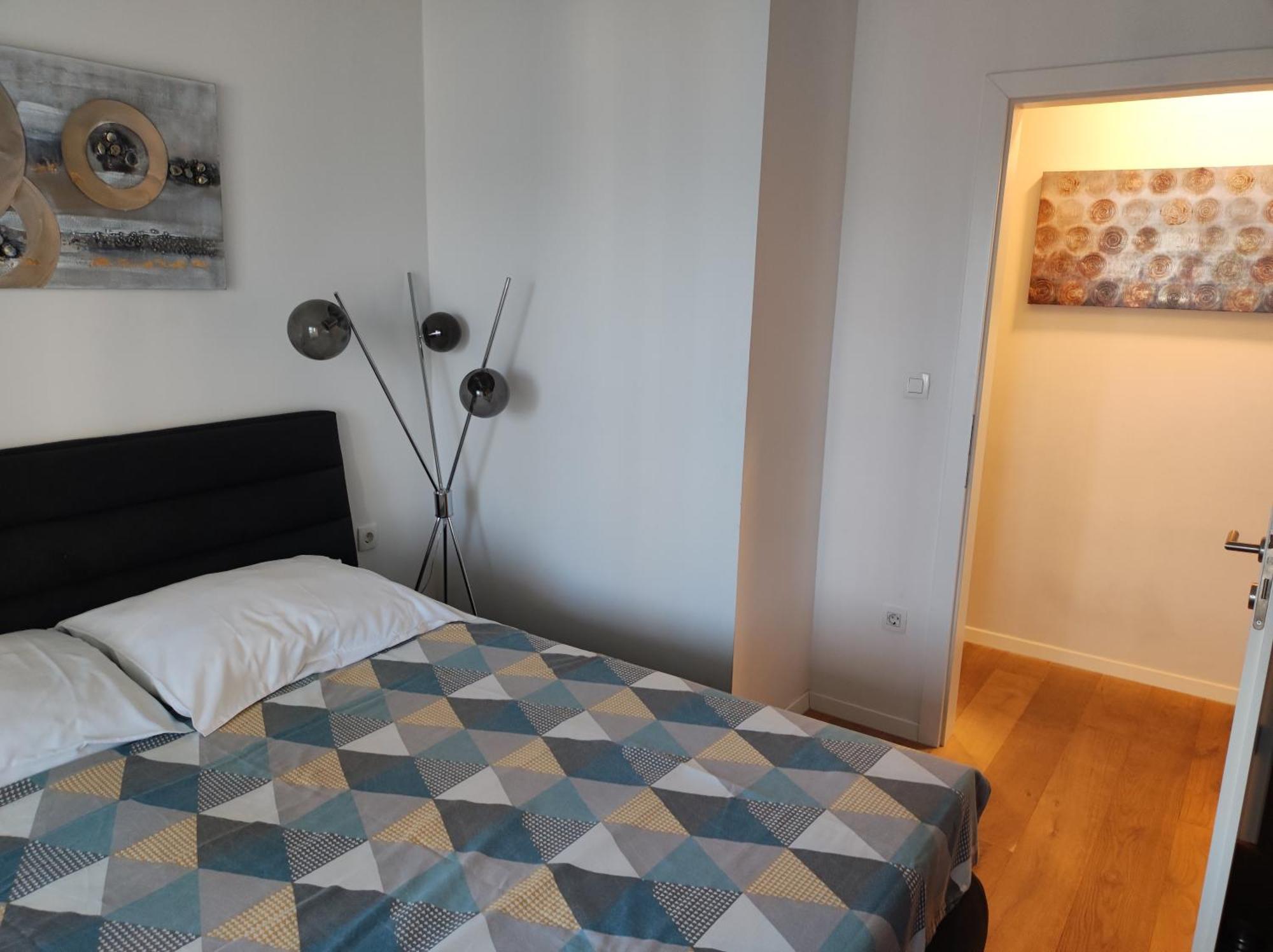 City East Apartment Zagreb With Private Parking Bagian luar foto